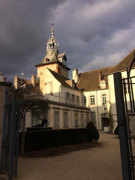 Le Petit Beurre - Studio En Hypercentre De Beaune Luaran gambar